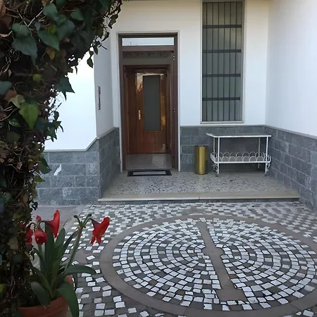 La Rondine Apartment
